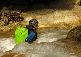  与 Arvan Evasion 一起进行冒险活动